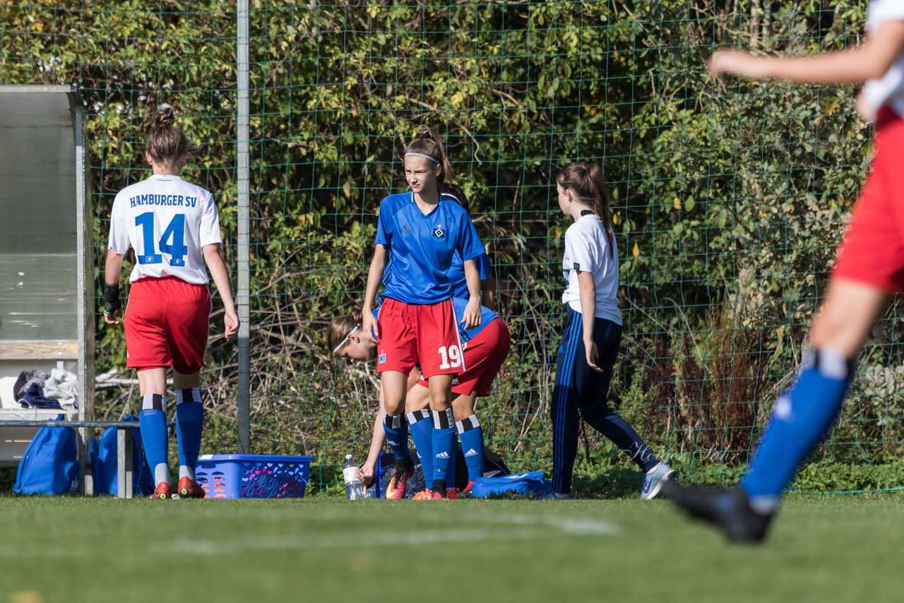 Bild 198 - wBJ HSV - SV Meppen : Ergebnis: 0:2